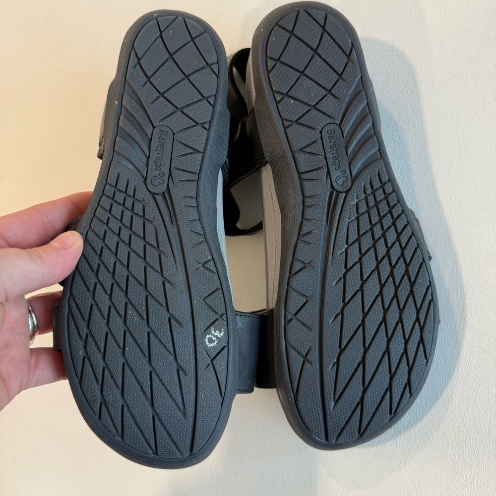 Baretraps Abrielle Sport Sandals Women’s Size 8.5 - Picture 8 of 8